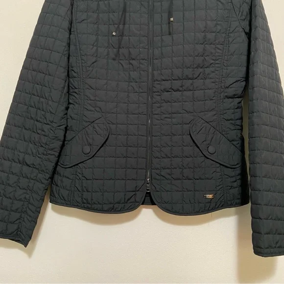 Weekend MaxMara Black Quilted Lightly Padded Zip Up Jacket - Picture 3 of 7
